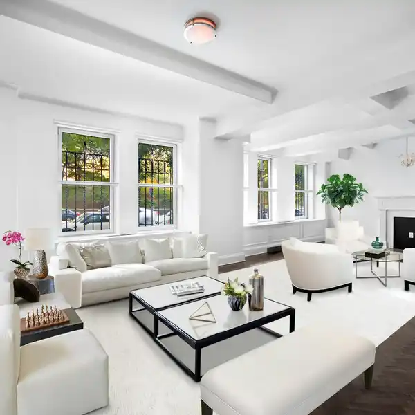 GORGEOUS FIFTH AVENUE HOME WITH CENTRAL PARK VIEWS