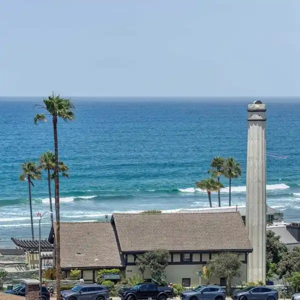 TOP FLOOR DOUBLE-UNIT DEL MAR CONDOMINIUM