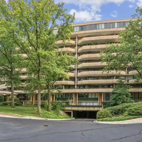 MASTERFULLY UPDATED TWO-LEVEL UNIT