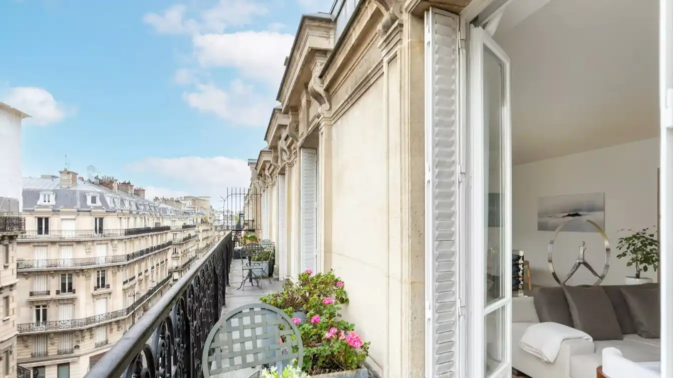 Superb Apartment with State-of-the-art Features