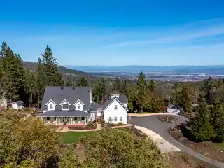 Contemporary Farmhouse with Breathtaking Mountain Views