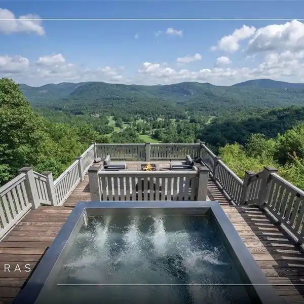 RARE MOUNTAIN ESTATE WITH ICONIC VIEWS