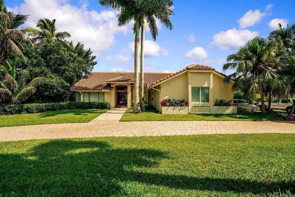 Spacious Home on over an Acre