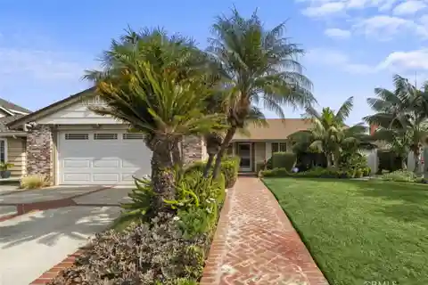 Absolutely Stunning Ranch-Style Stratford Home
