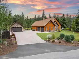 Gorgeous Custom Golf Course Home
