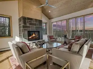 Beautiful Craftsman’s Residence in Warm Springs