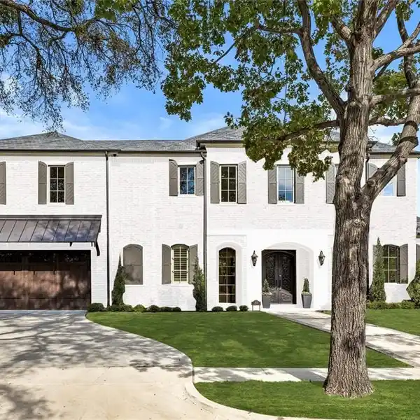 A MODERN GEORGIAN HOME