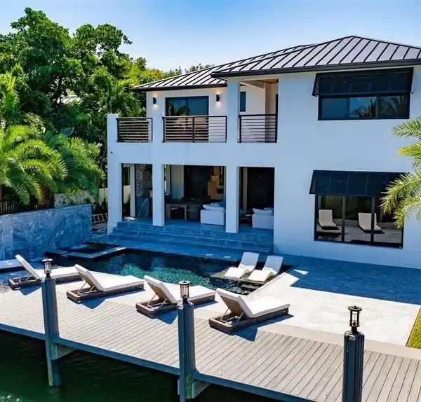 STUNNING NEW CONSTRUCTION ESTATE IN RIO VISTA ISLES
