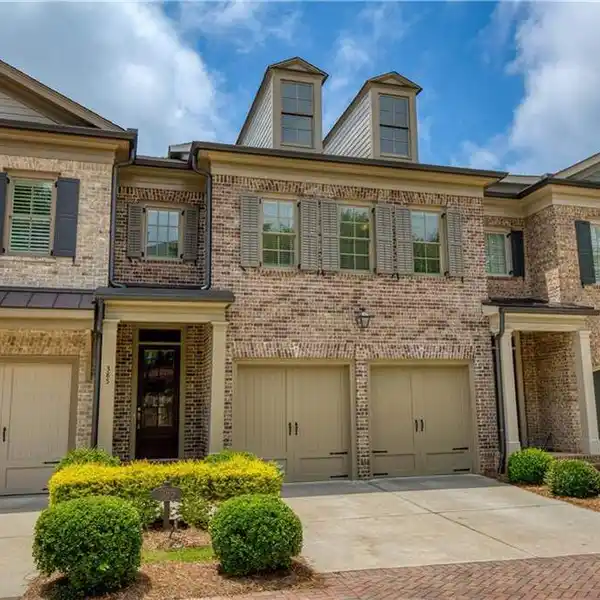 TIMELESS TOWNHOME IN A DESIRABLE ENCLAVE
