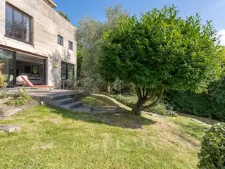 Architect-Designed Home with Panoramic Terrace Views