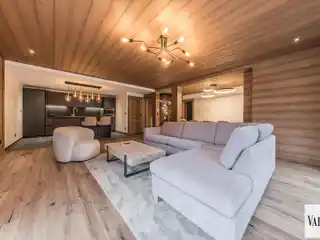 Bright Méribel Home with Private Terrace