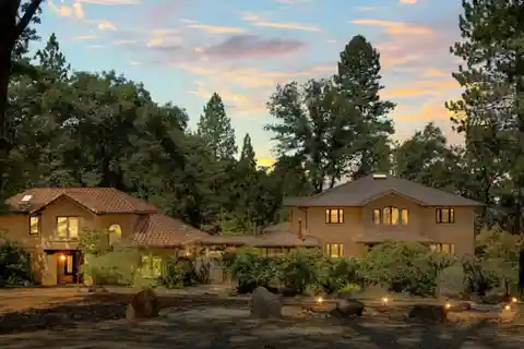 Luxurious 40-plus-acre Oasis in the Beautiful Sierra Foothills
