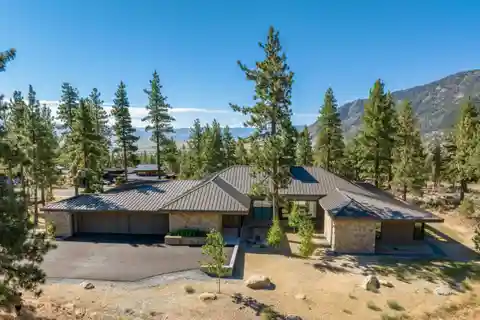 Mountain Retreat Above the Carson Valley