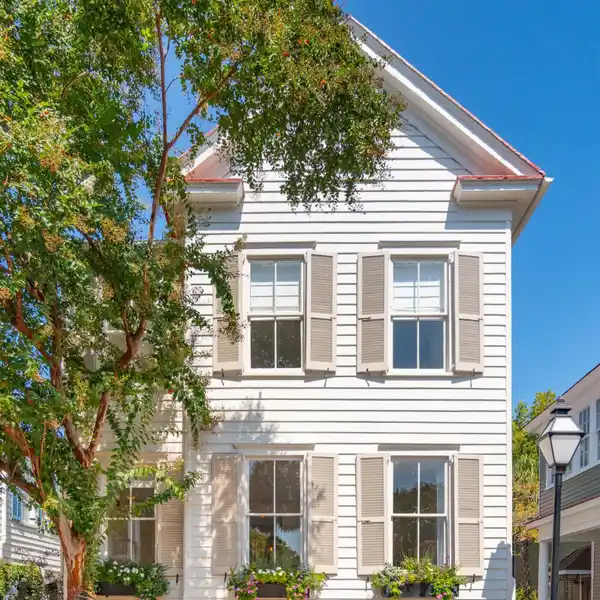 FABULOUS RESTORATION IN AN AMAZING LOCATION