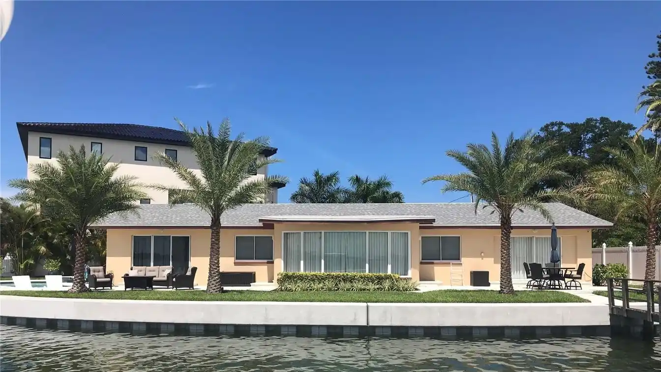 Premier Point Lot