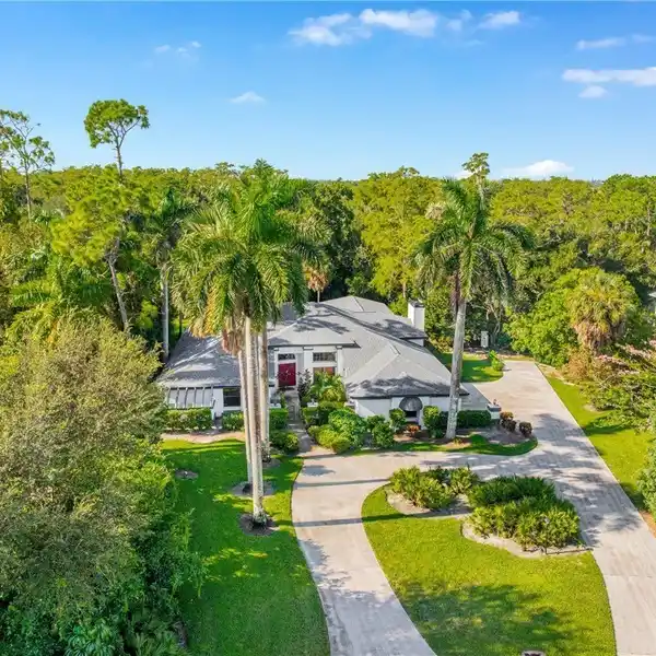 RARE PINEHURST ESTATES GEM ON NEARLY ONE ACRE