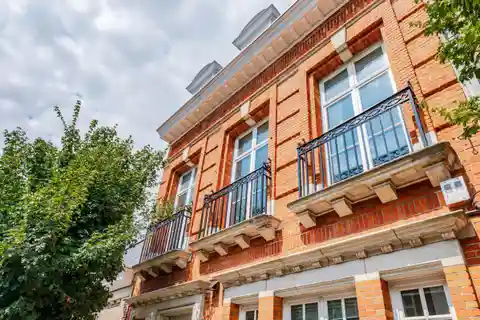 Elegant Mansion in a Sought-After Area