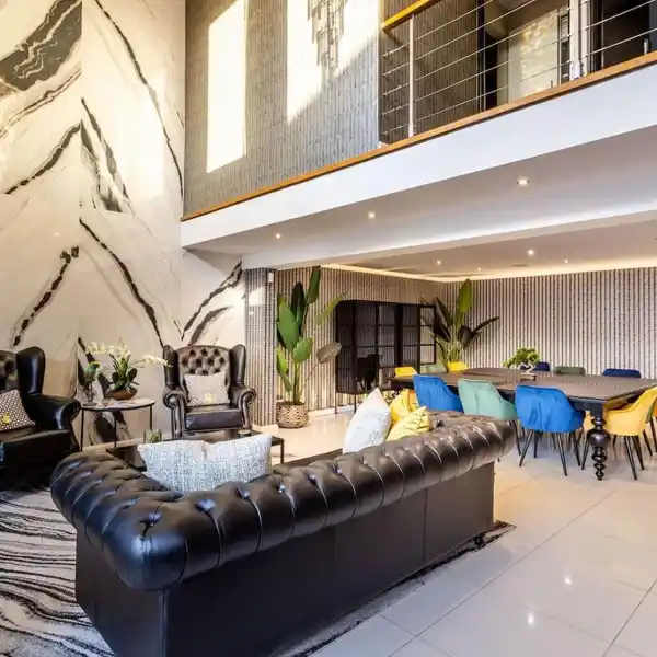 ULTIMATE BLEND OF ELEGANCE AND MODERN DESIGN