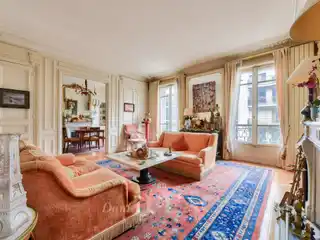 Elegant Late-19th Apartment Steps from Parc Monceau