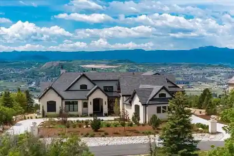 Extraordinary Home with Amazing Panoramic View
