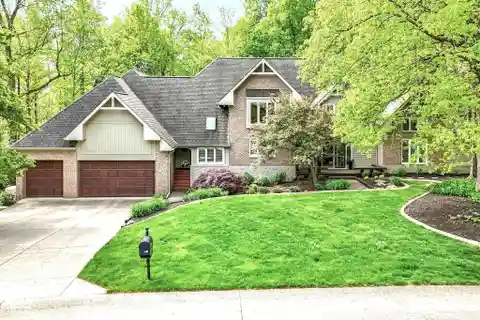 Architect-Designed Geist Oasis with Stunning Views