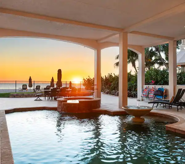 BEAUTIFUL DIRECT BEACHFRONT HOME ON BONITA BEACH