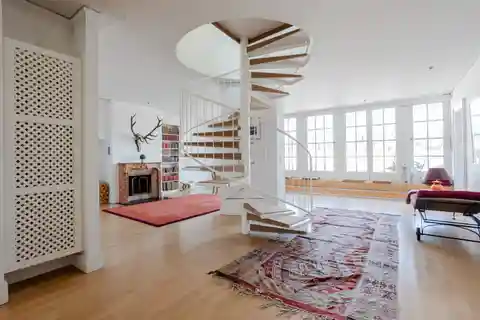 Extraordinary Maisonette Apartment