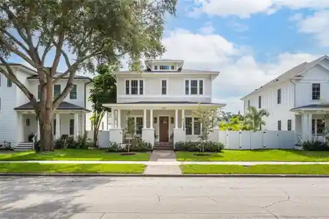 Elegant Four Square Home with Expert Designs