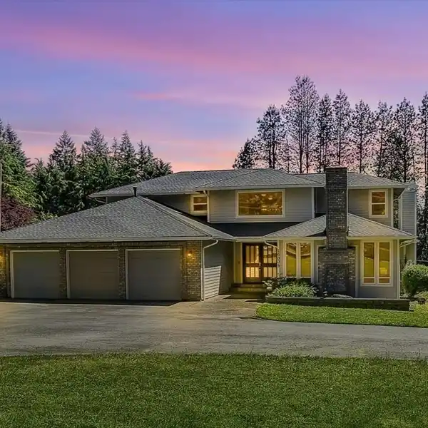 METICULOUSLY MAINTAINED HOME IN THE SERENE HOLLYWOOD HILLS