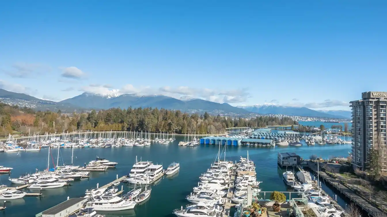 Executive Bayshore Gardens Sub-penthouse Condo