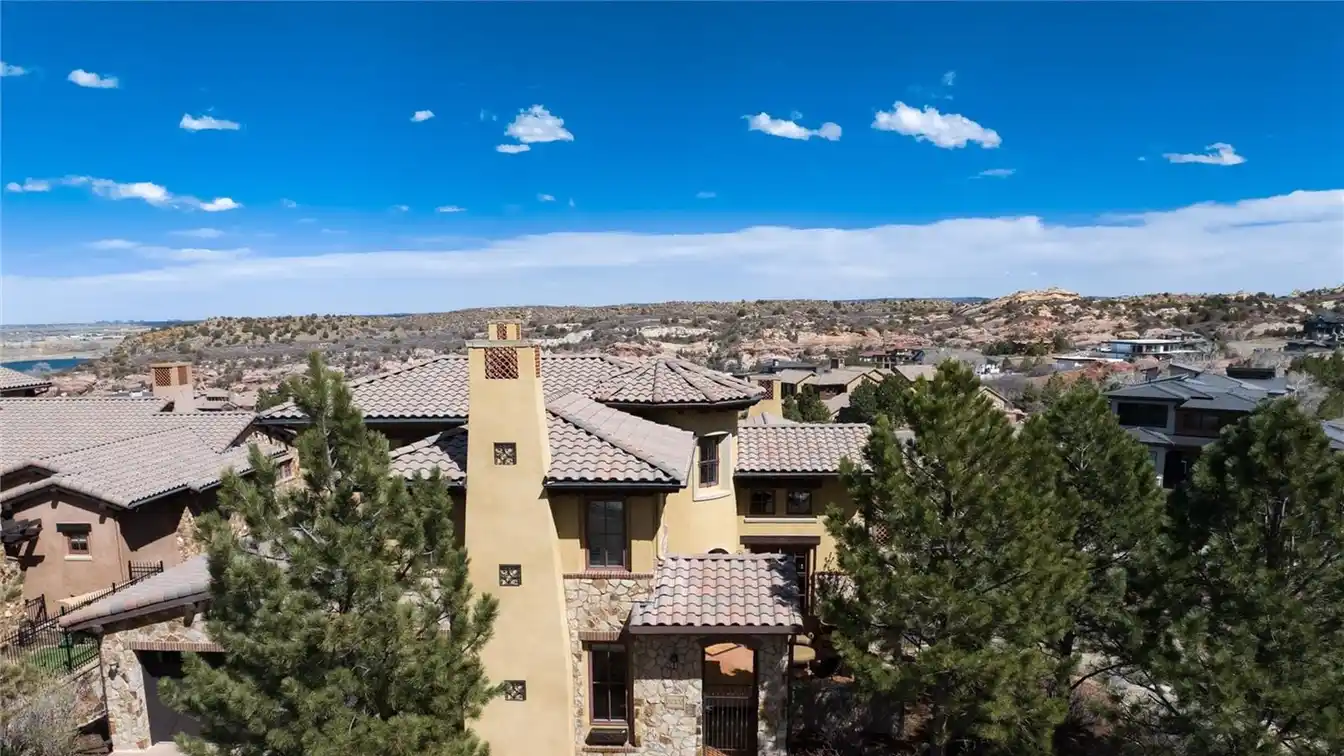 Exquisite Custom Home in Ravenna Country Club