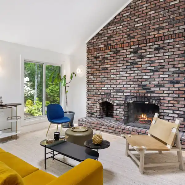 BEAUTIFULLY RENOVATED FOUR BEDROOM RENTAL