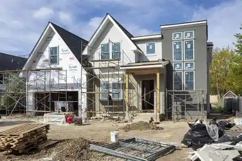 Fabulous New Construction in Prime Highlands Location
