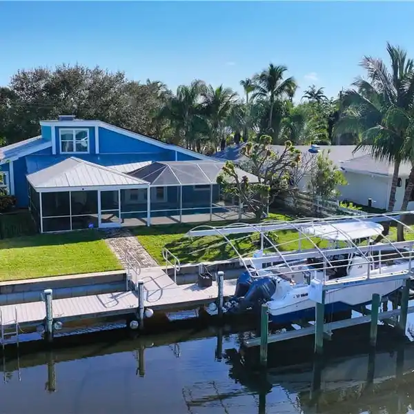 COASTAL HOME IN DESIRABLE LIGHTHOUSE POINT