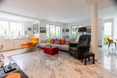 Garden Apartment in a Luxurious Villa