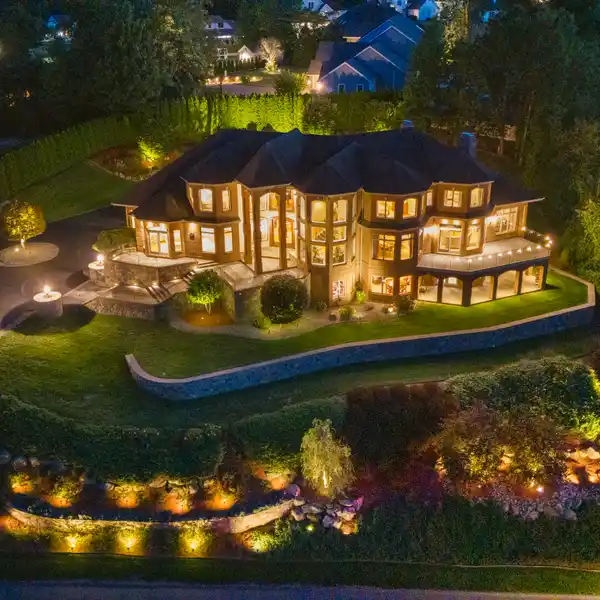 A MASTERPIECE OF ARCHITECTURE AND DESIGN