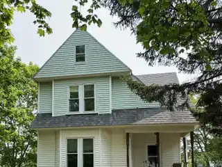 Charming and Spacious Home at York Beach