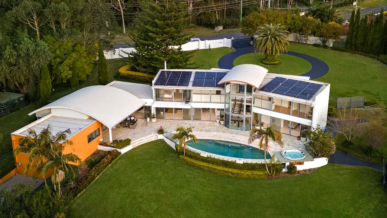 World-class Contemporary Trophy Home