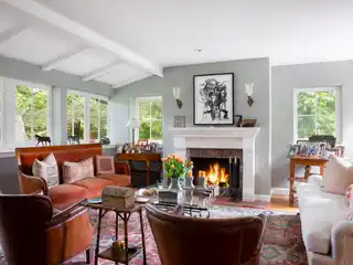 Enchanting Farmhouse in Hedgerow