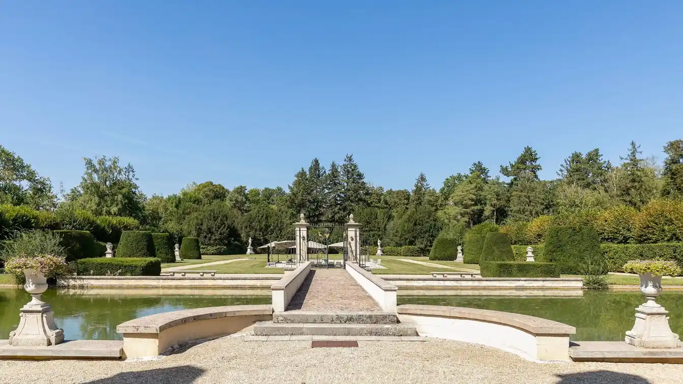 Auxerre - Magnificent Luxury Estate