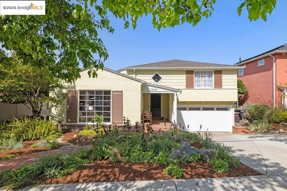 Warm and Inviting Home in Redwood Heights