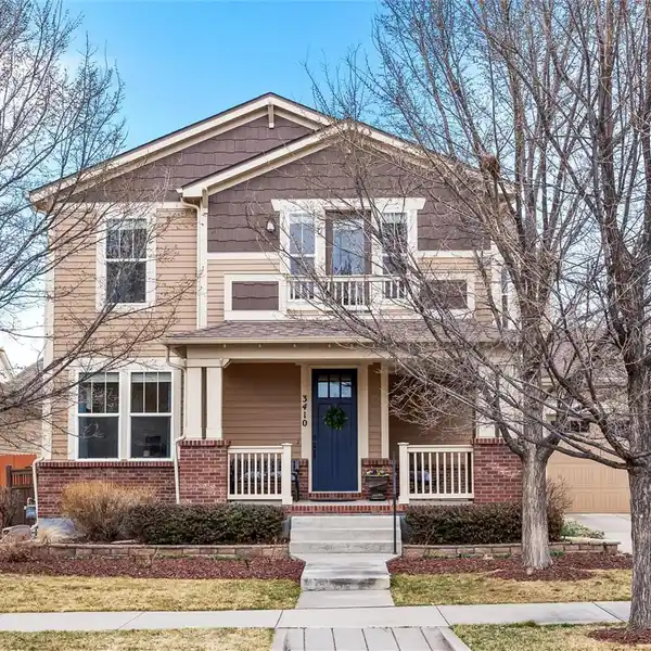 IMPECCABLY MAINTAINED HOME IN CENTRAL PARK