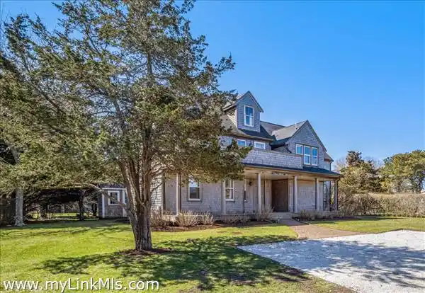WELL-MAINTAINED HOME IN SOUGHT-AFTER MONOMOY