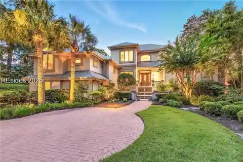 Exceptional Long Cove Residence