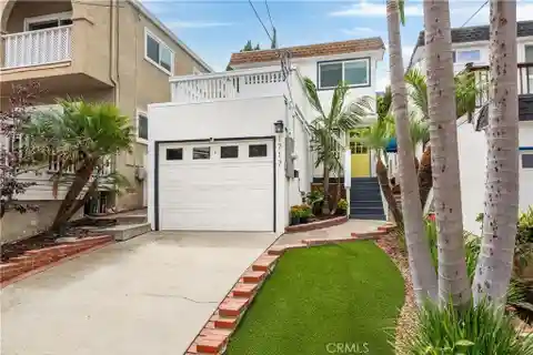 Coastal Charm with Modern Comfort