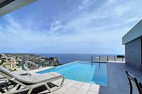 Impressive Villa in Cumbre Del Sol