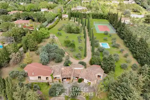 Architect-Designed Home in a Majestic Setting