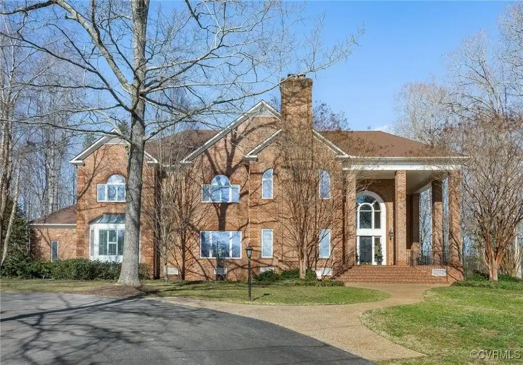 Stunning Six Bedroom Home on Ten Private Acres