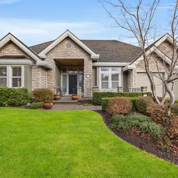LUXURY LIVING ON MORGAN CREEK GOLF COURSE