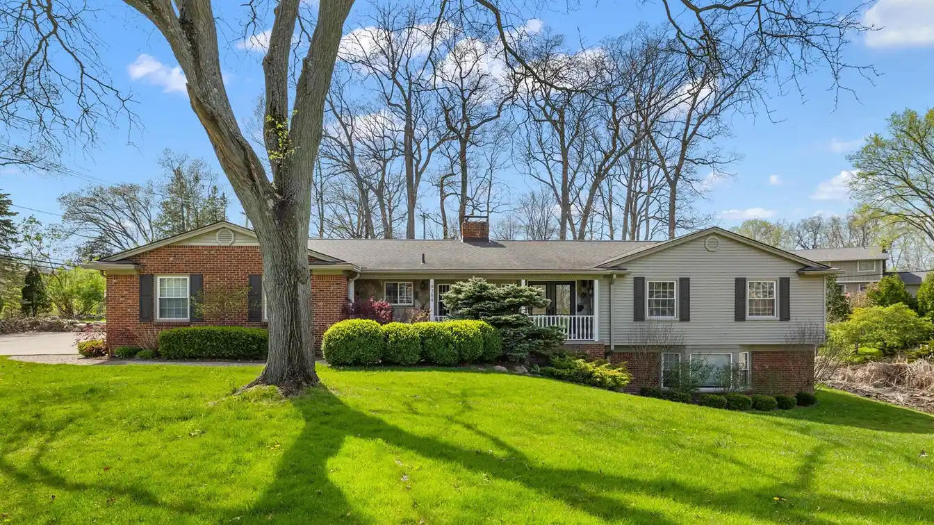 Well-maintained Turnkey Home on a Scenic Lot